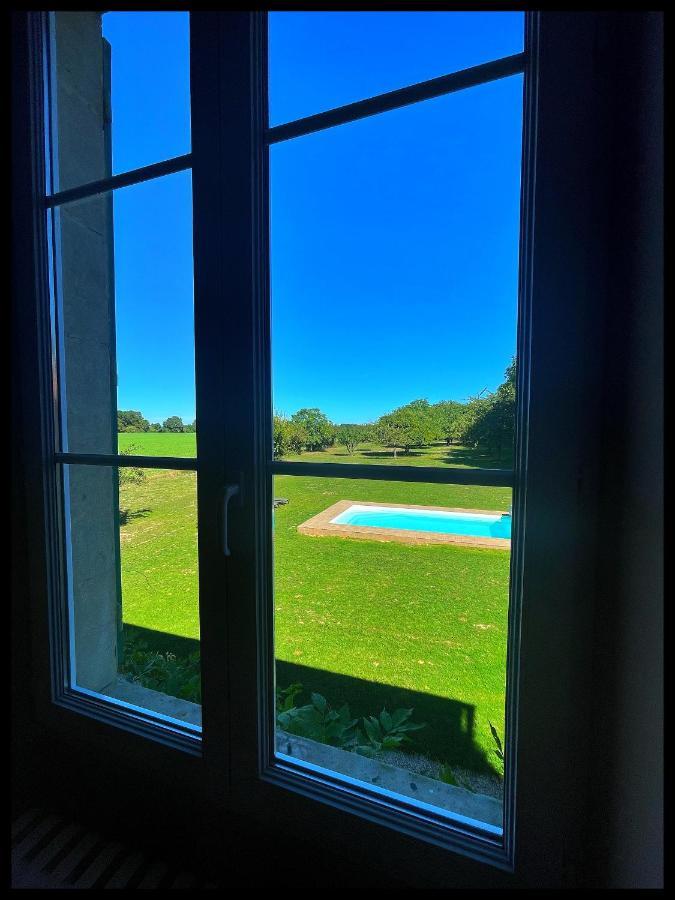 Les Maisons Du Bonheur Bed & Breakfast Chateau-Garnier Exterior photo